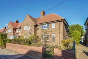 Queenswood Avenue, Hounslow, TW3